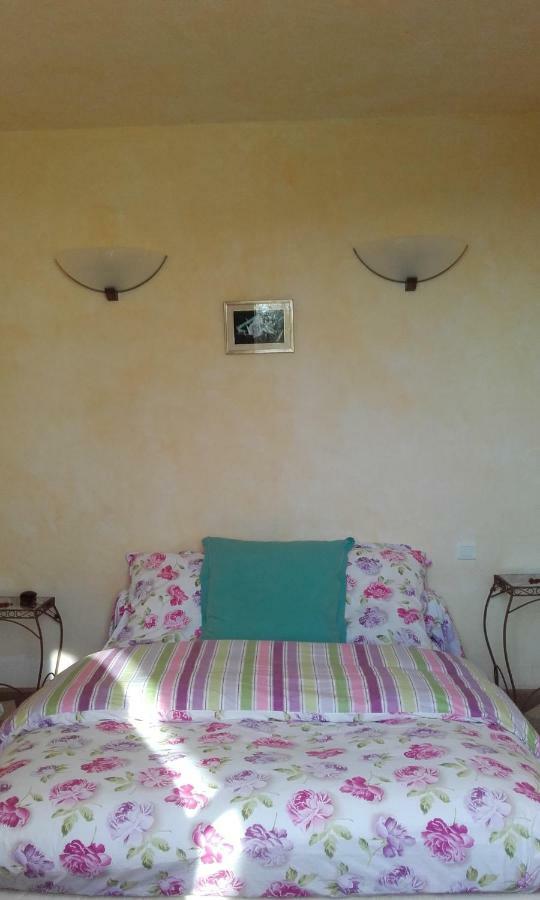 Chamborand Chez Claire Bed & Breakfast エクステリア 写真