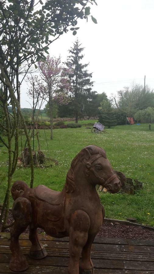 Chamborand Chez Claire Bed & Breakfast エクステリア 写真