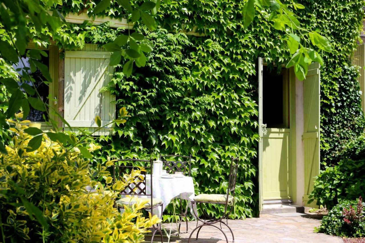 Chamborand Chez Claire Bed & Breakfast エクステリア 写真